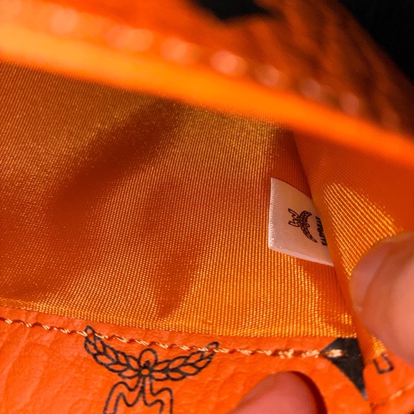 MCM Cognac Visetos Leather Envelope Clutch NIB 9”x 5.5” - Picture 7 of 7